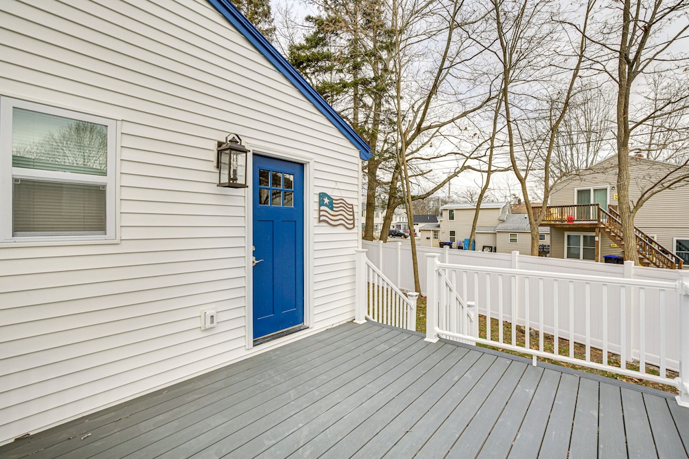 Old Orchard Beach Home: Steps to Beach & Pier! view 3