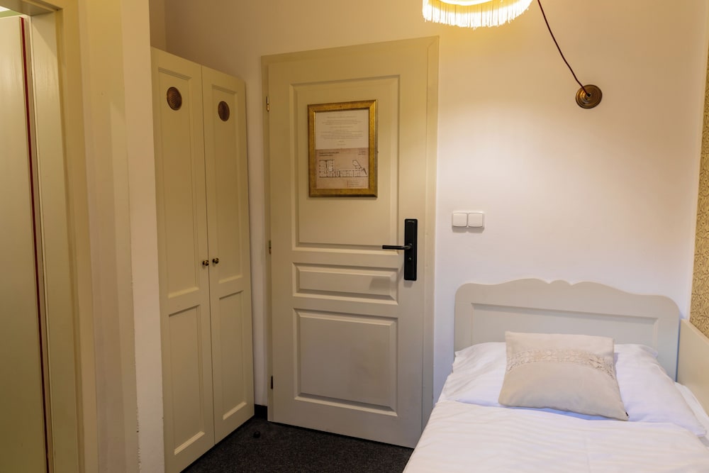Sir Toby's Midtown - Hostel