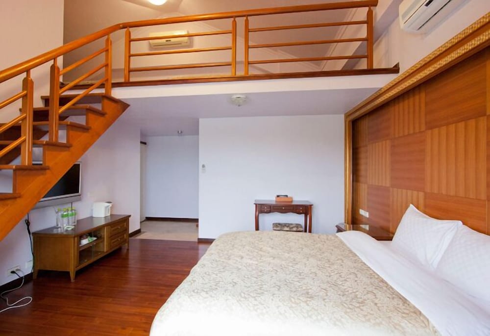 Aurora B&B