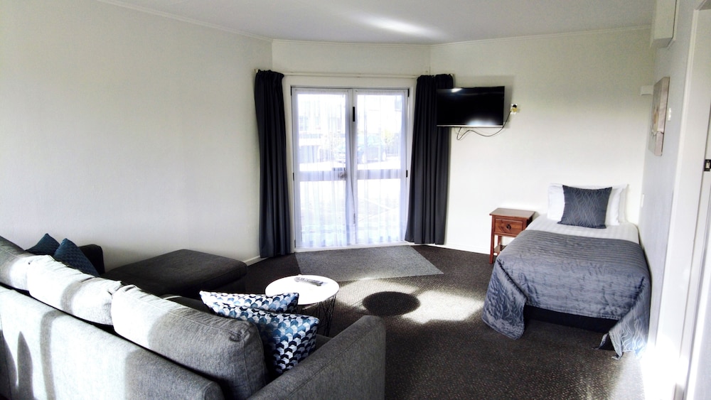 Moana Court Motel