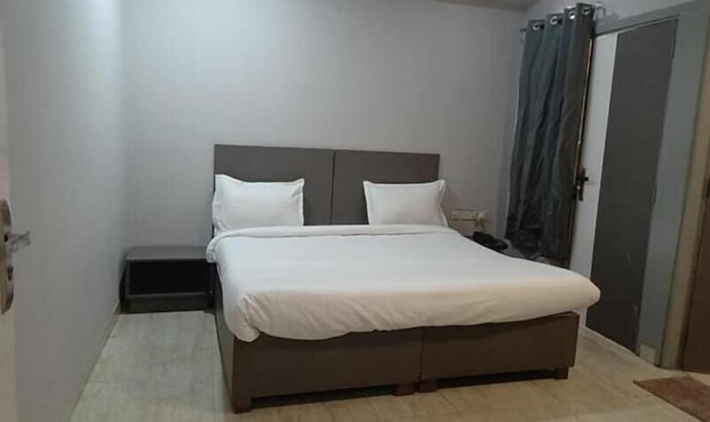 Fabhotel Upstream Mysore Road
