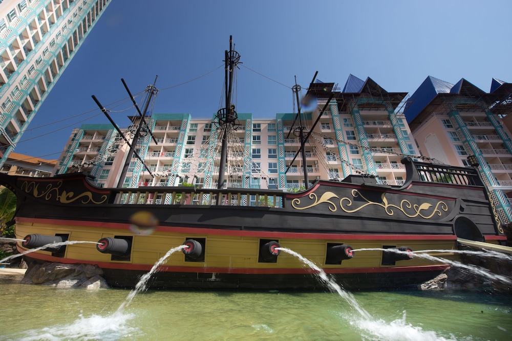 Grande Caribbean Condotel by Narintorn