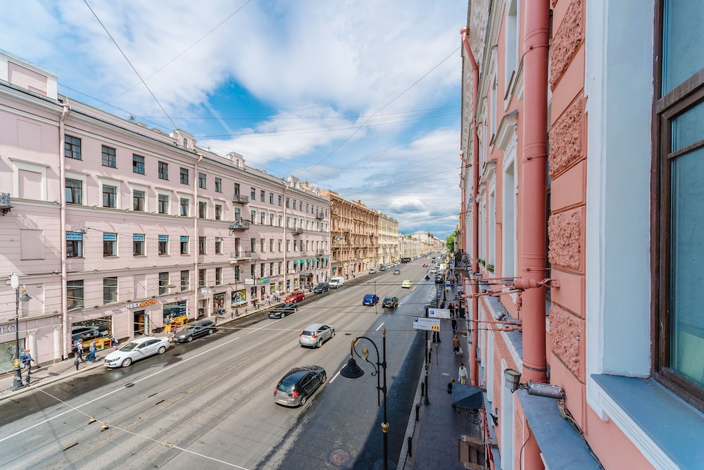 NEO on Nevsky