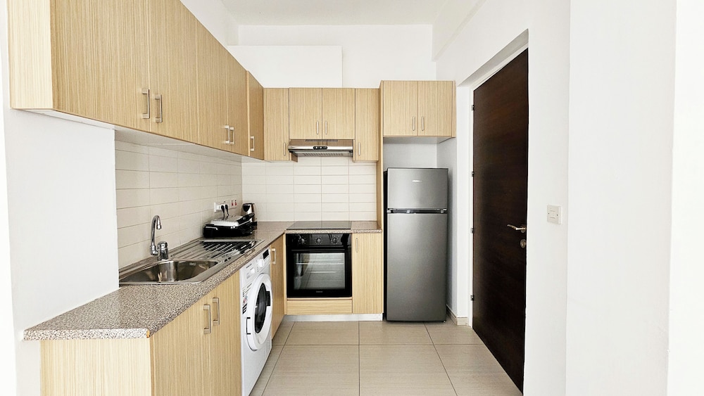 Phaedrus Living Ledras Residences 102