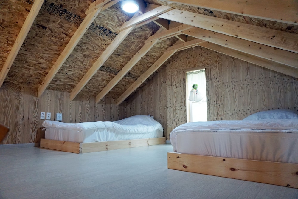 Udo Sunflower Pension and Guesthouse
