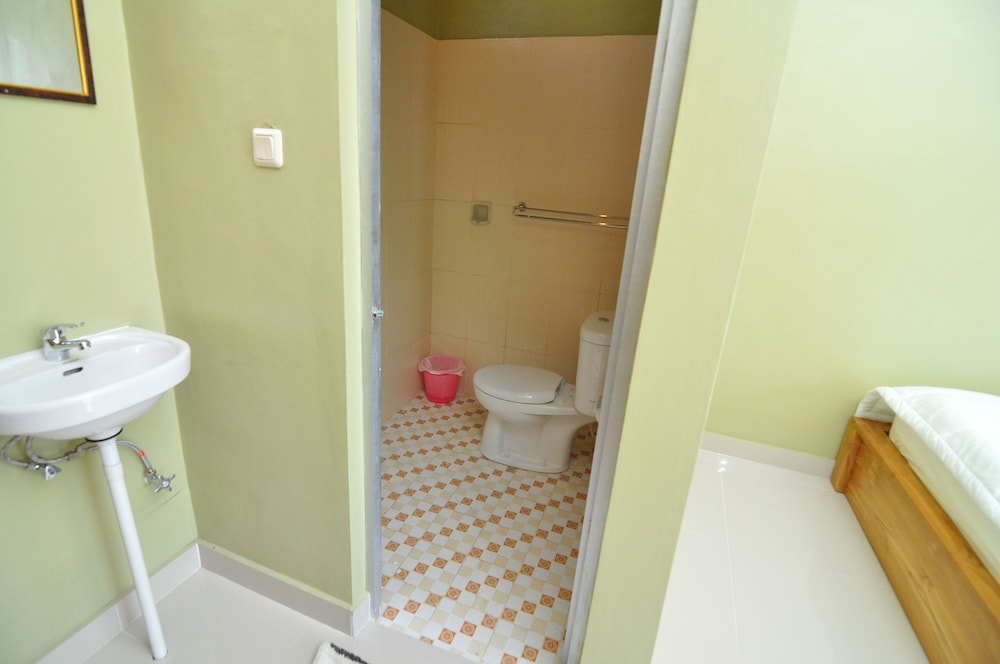 Cempaka Mas Guesthouse