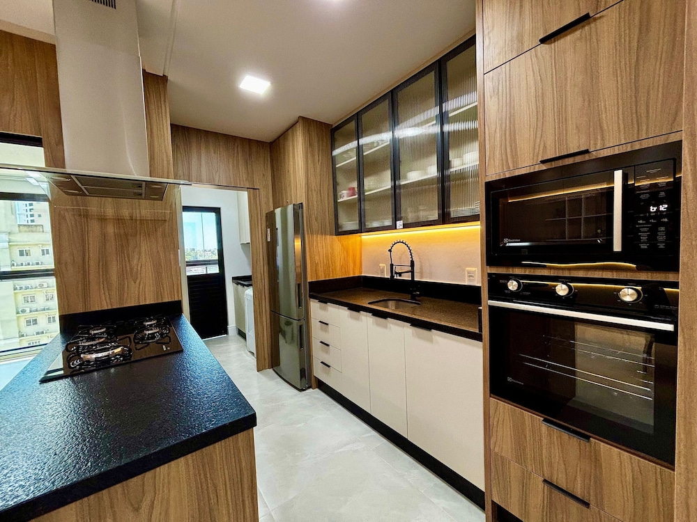 Apt With 3 Suites, Barbecue and sea View Den1301