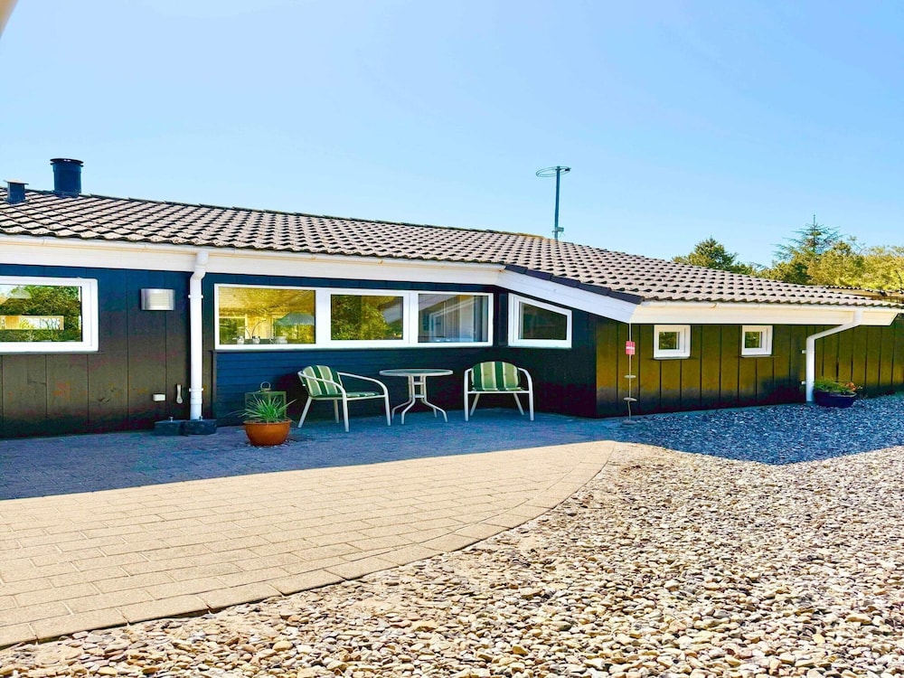 5 Star Holiday Home in Saeby