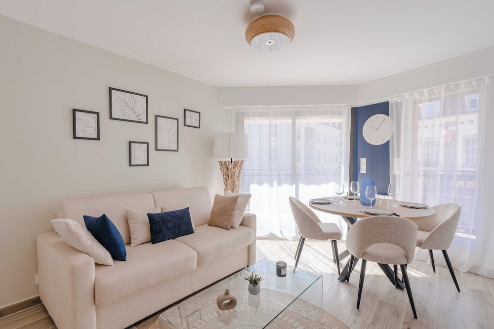 Luxurious Apartment With Parking Place Morny