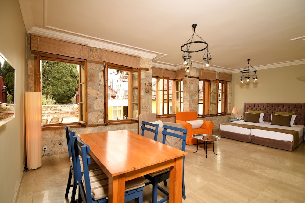 Gorgeous Flat with Swimming Pool MAUD