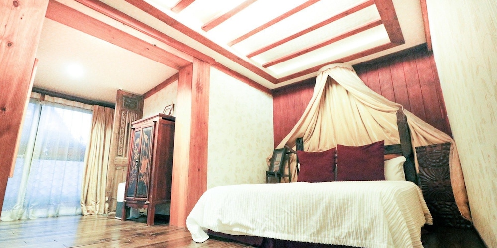 Fanlin House