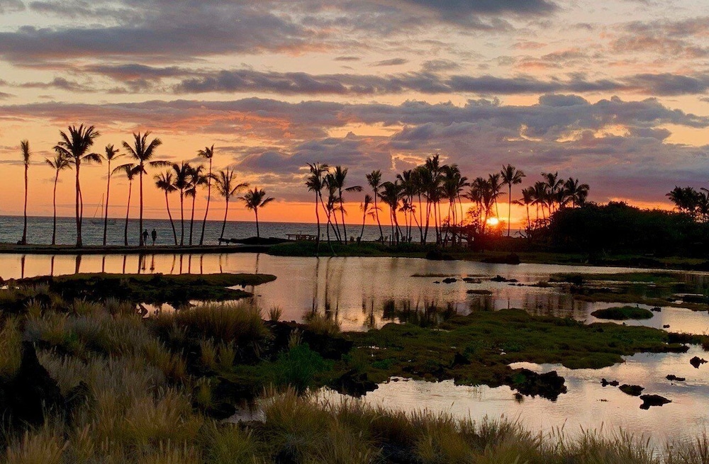 Waikoloa Golf Discount Views of Ocean & Golf Course Outdoor Seating - Vrkcv