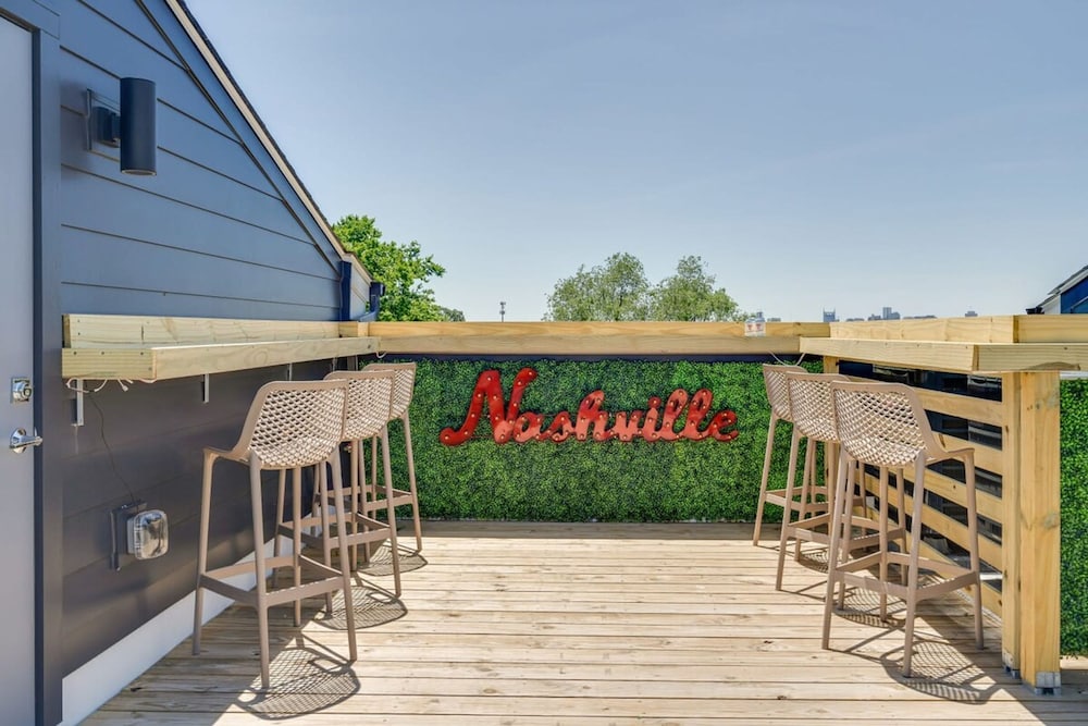 East Nash Double - 26 Beds Booking Fast