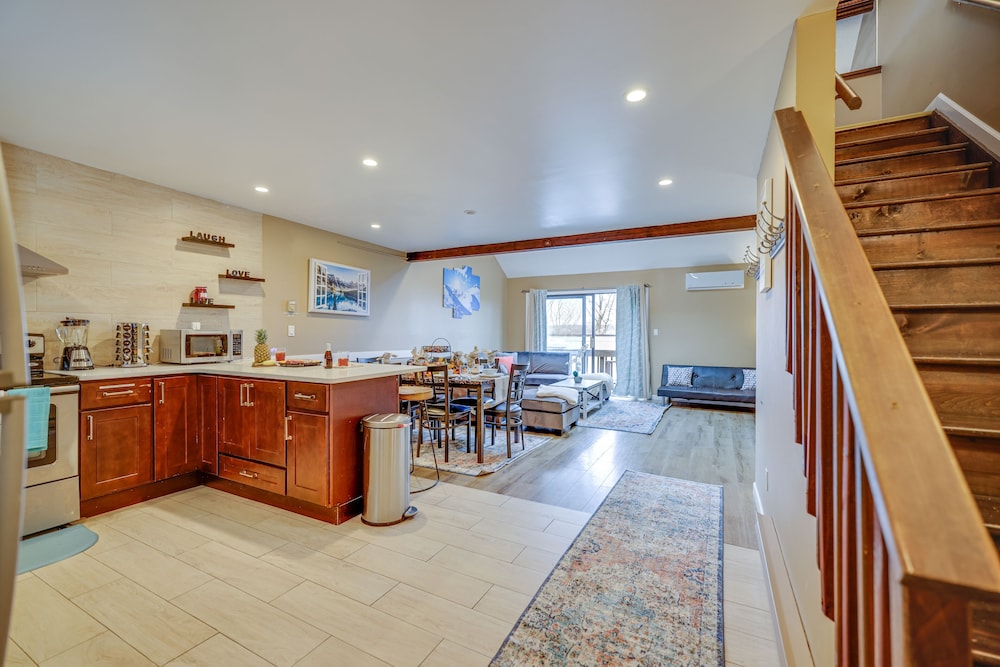 Pocono Paradise Ultimate Camelback Getaway 4 Bedroom Townhouse