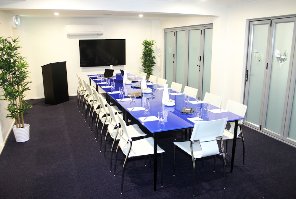 meeting & event spaces