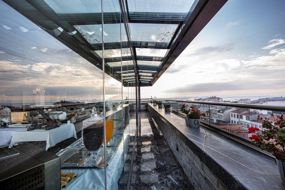 Pera Center Otel - Image 23