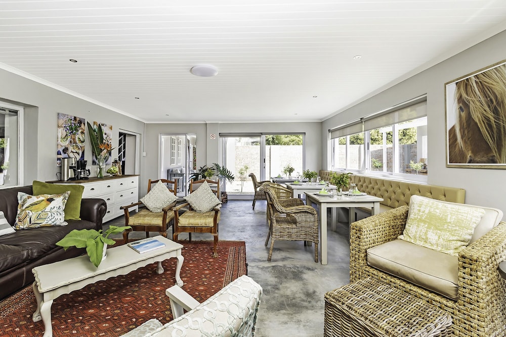 La Montagne Bed & Breakfast