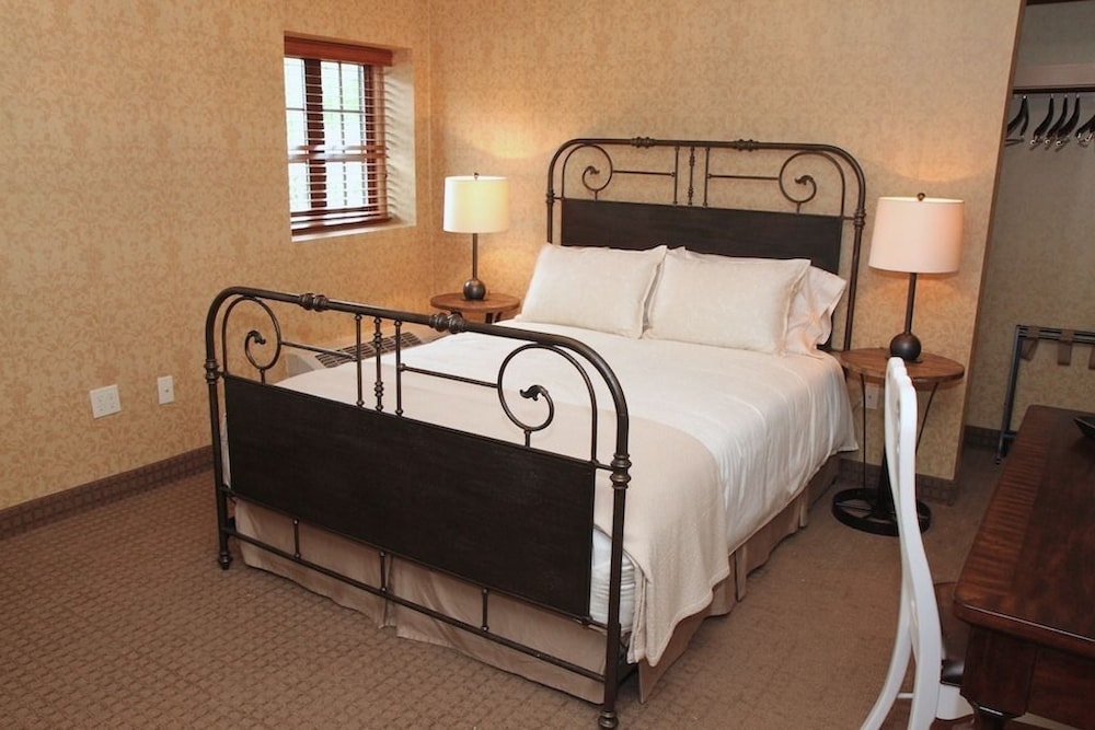 The Beaumont Inn