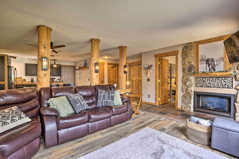Ski-in/ski-out Granby Condo w/ Indoor Hot Tub! view 2