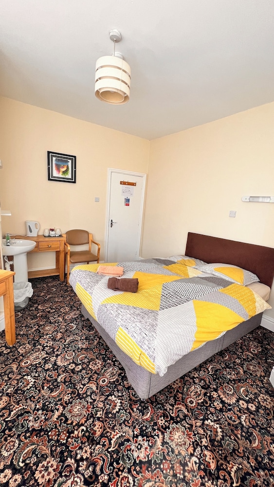 Castle Lodge Guest House
