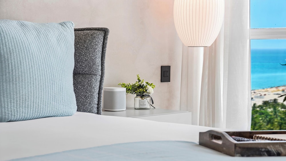 Luxury Vacation Rentals at The Setai by LRMB