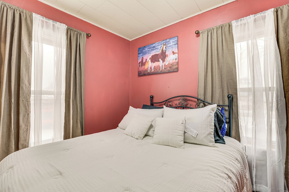 Restaurant On-site: North Freedom Apt w/ Yard!