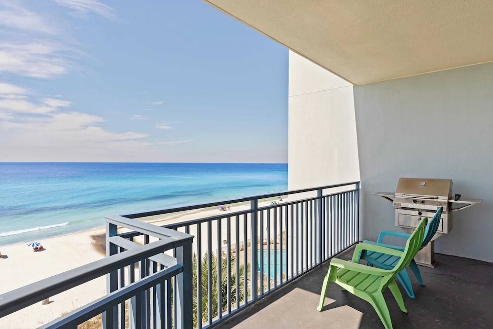Beachfront Stay w/ Resort Amenities & Gulf Views Sterling Breezing #506