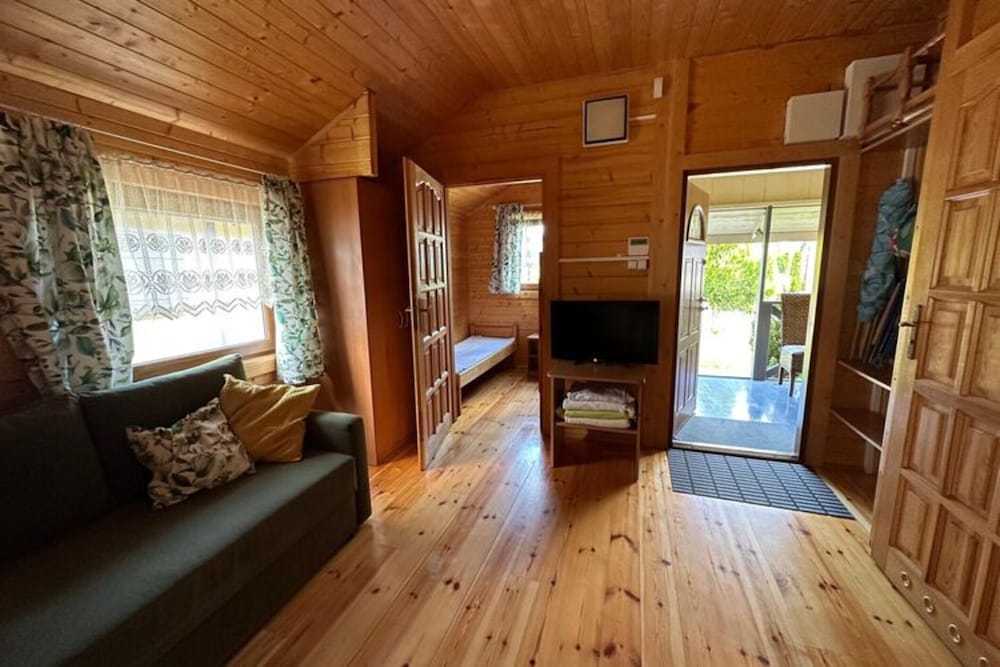 Comfortable Holiday Homes, Bobolin view 5