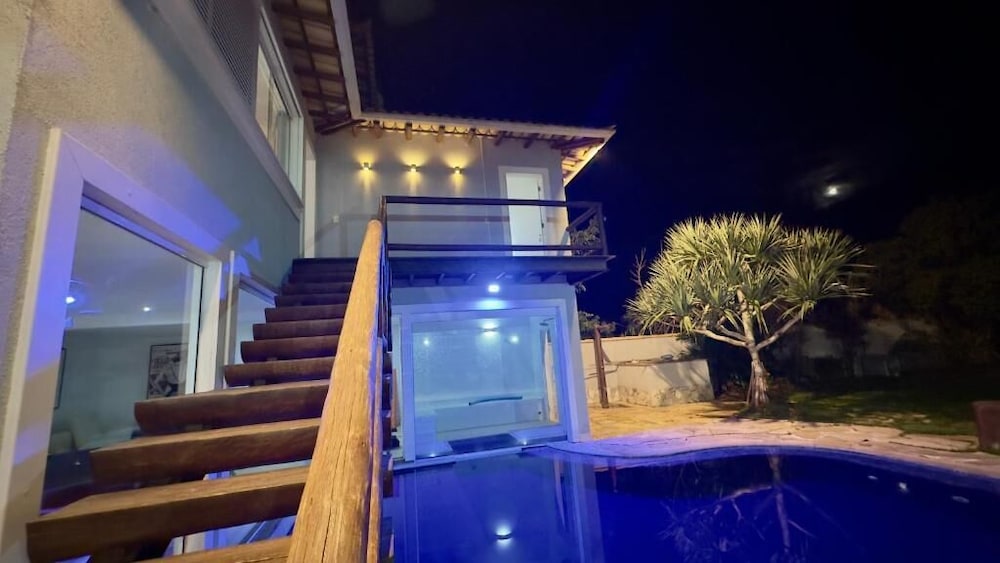 Jolly Praia de Tucuns e Hospedagem