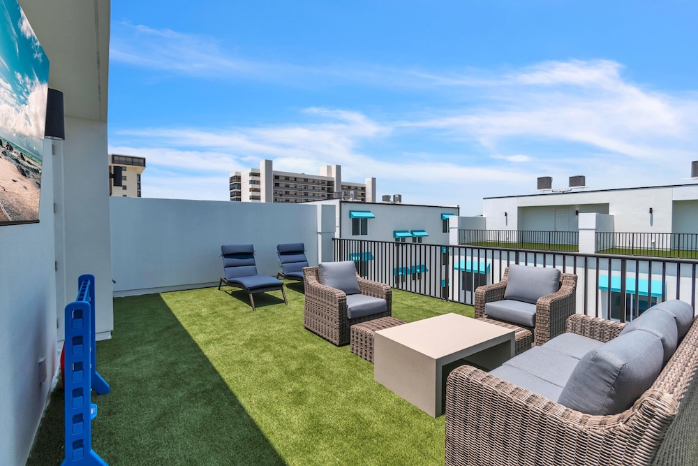 Azul Townhomes A3 and A4 Sunrise-sunset