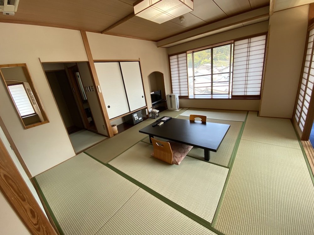 Hotel Miyarikyu