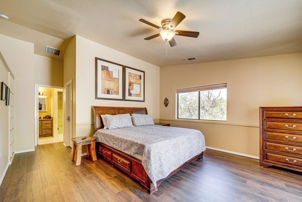 Hot Tub & Game Room: Scenic Sedona Home!