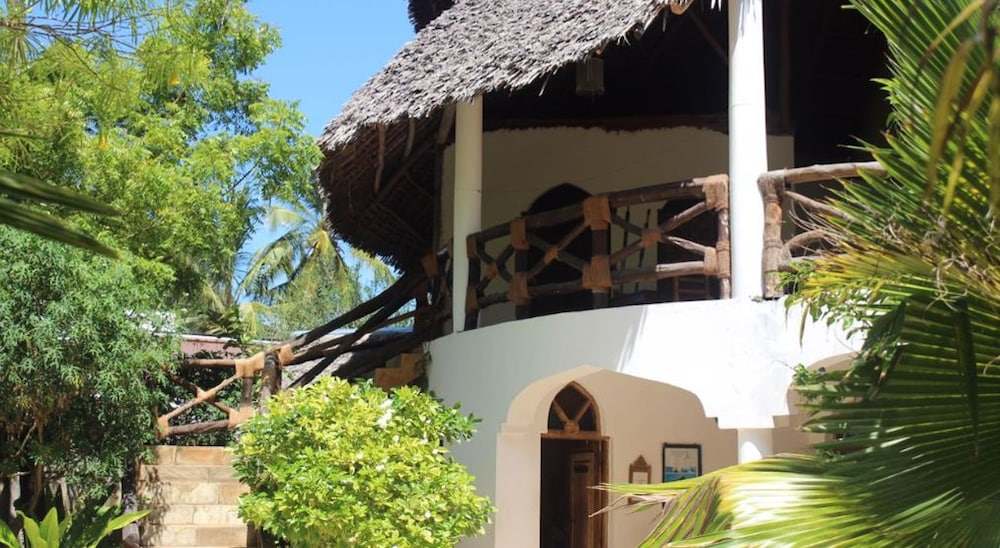 Casa Umoja Guesthouse