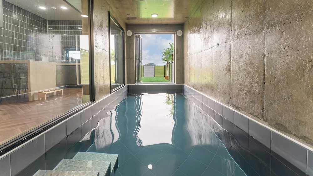 Taean Aloha Oe Pet Pool Villa