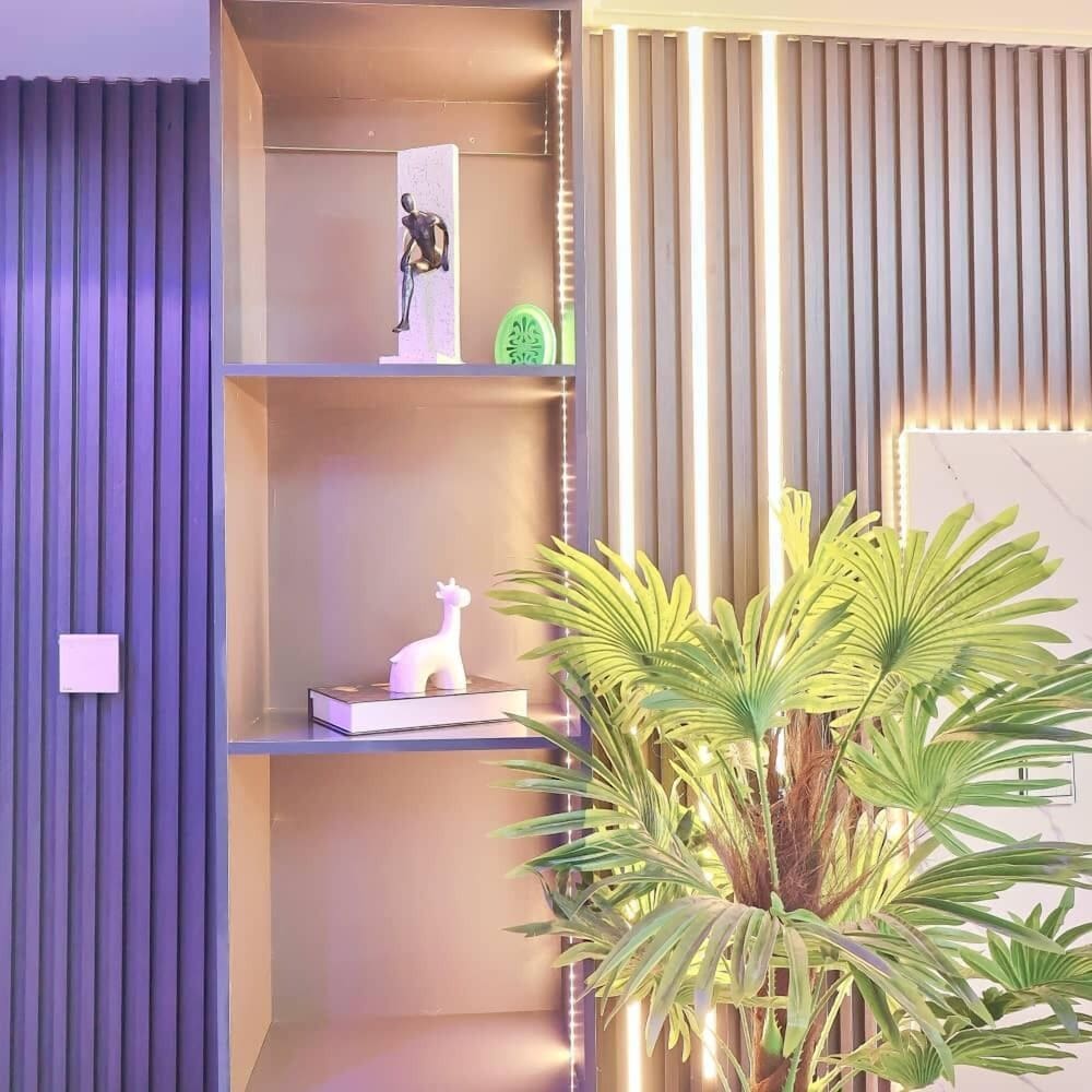 Purple Lavender Court Apartment