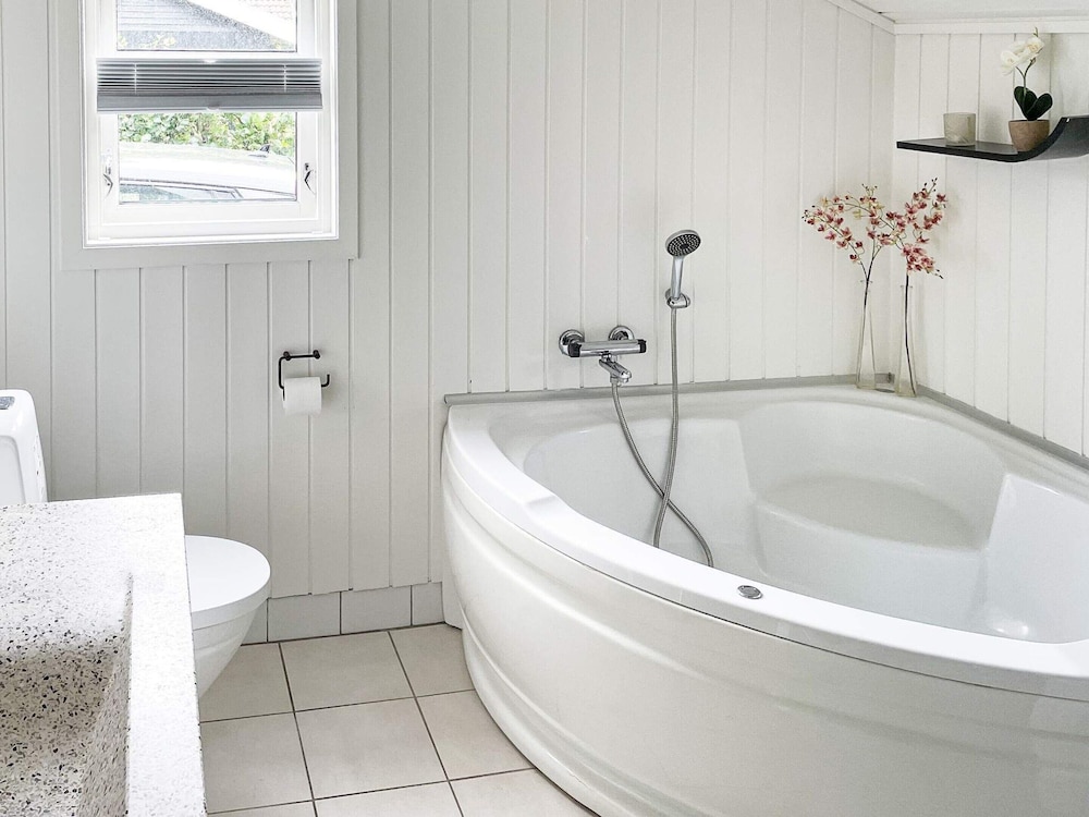 6 Person Holiday Home in Egernsund
