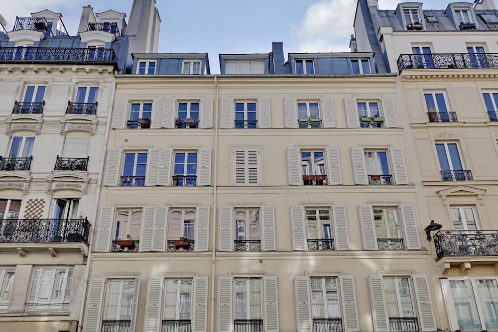 Sublime Apartment in the Heart of Paris