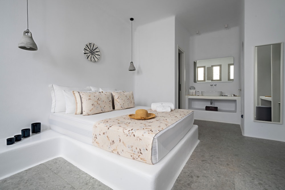 Angels Estate photo 3