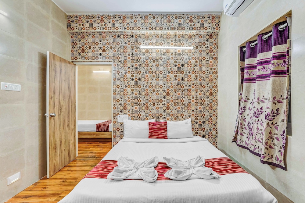 Season4 Residences 1-BHK furnished appt