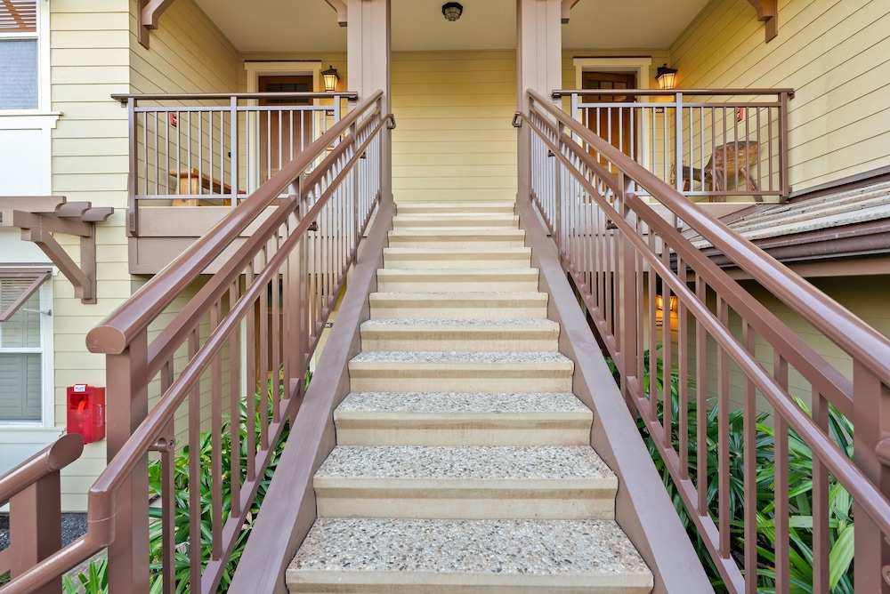Peaceful Hawaiian Condo w Upscale Amenities - Near Dolphin Quest - Pool!- Vrkcv