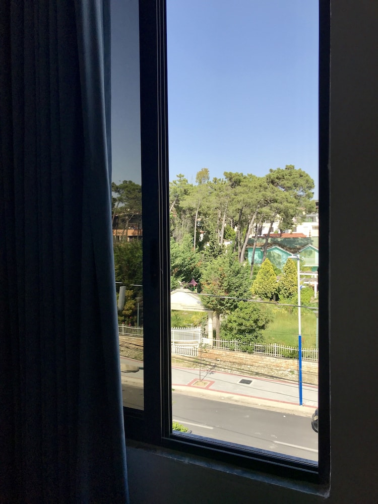 The Garden Beach Hostel