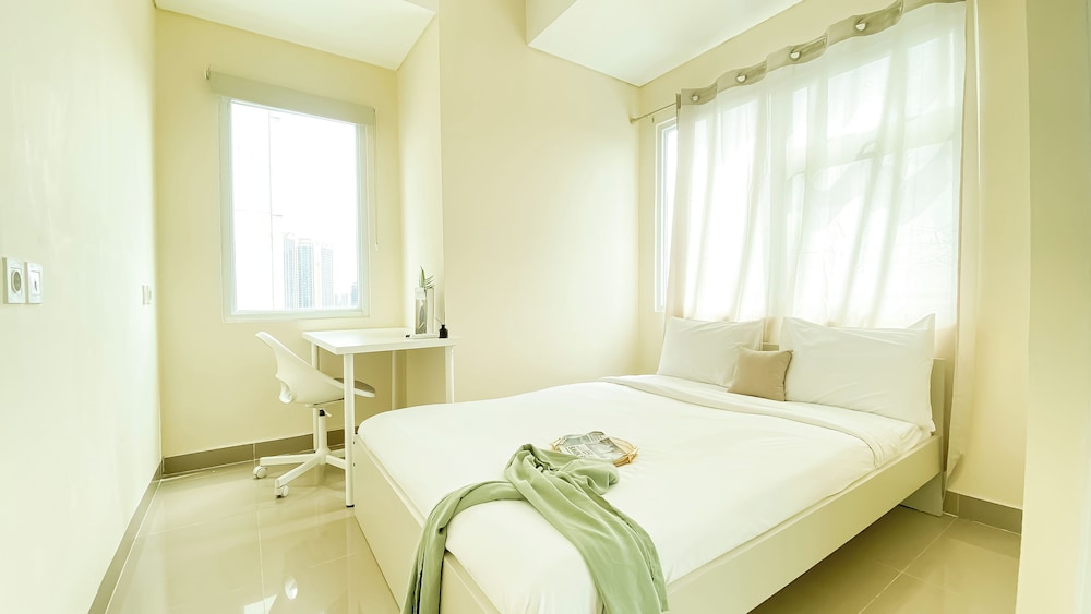 Fully Furnished 1Br Apartment B Residence