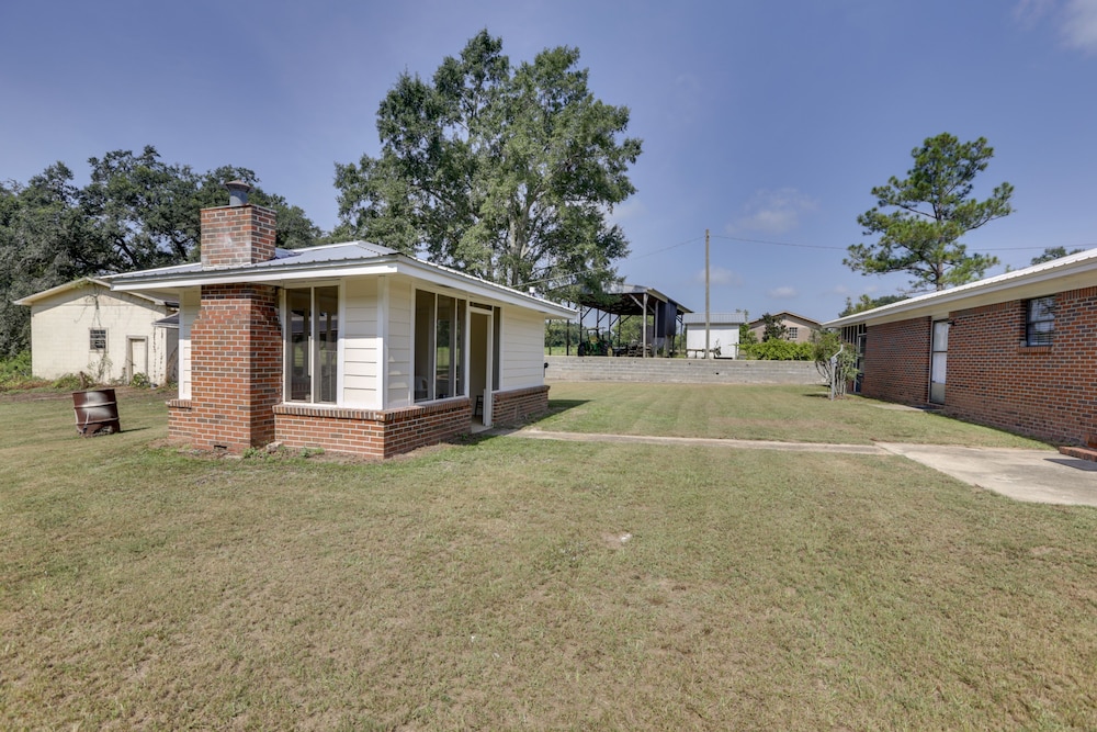 Pet-friendly Slocomb Vacation Rental w/ Sunroom! - Property Image 14