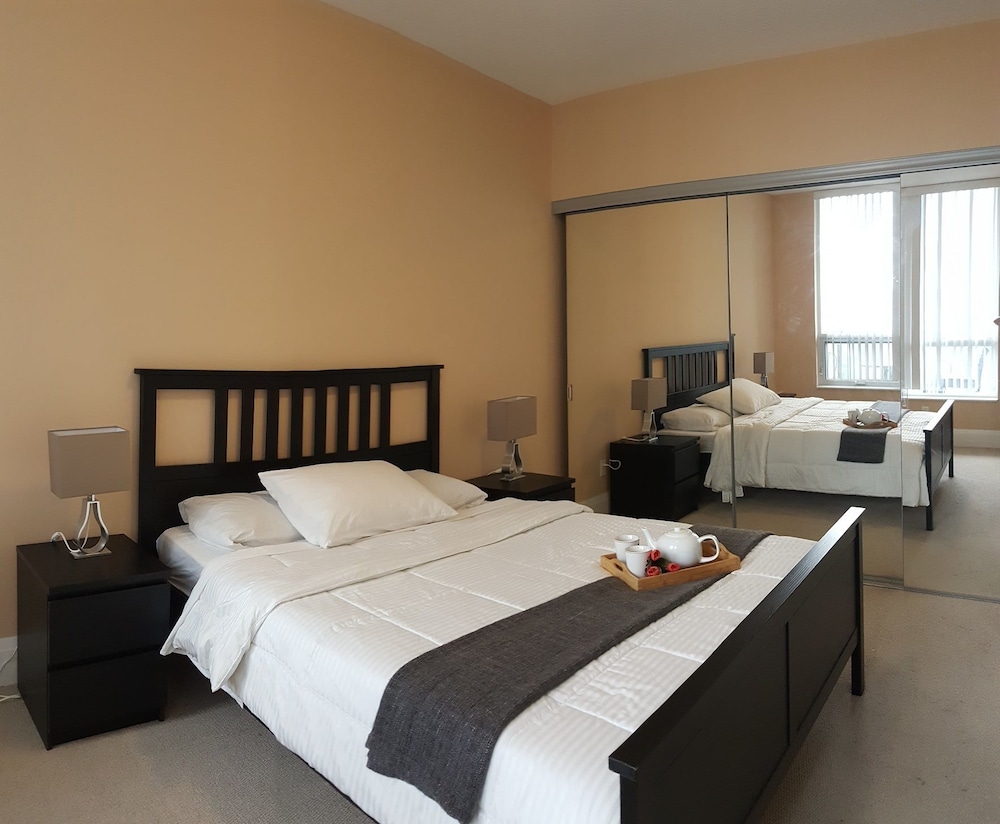 Kashaneh at Harrison Garden - Image 4