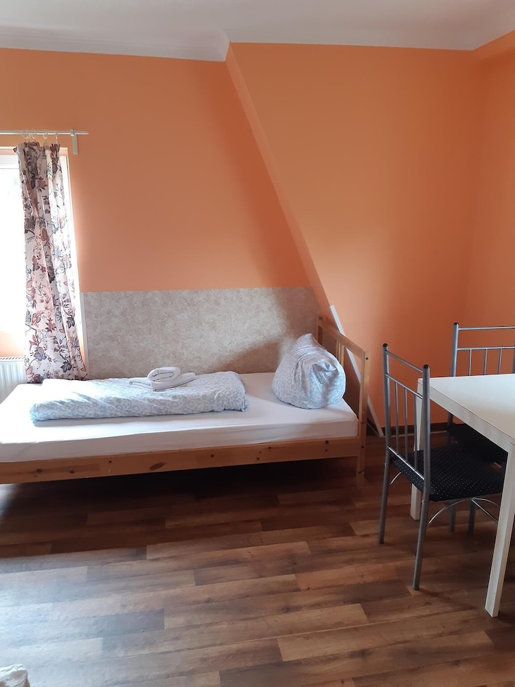 2-Rent Group Hostel Apartments EVE74