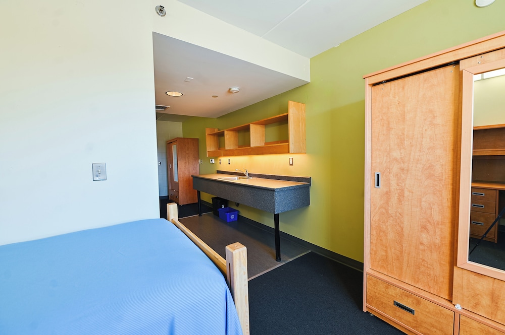 Residence & Conference Centre - Kingston