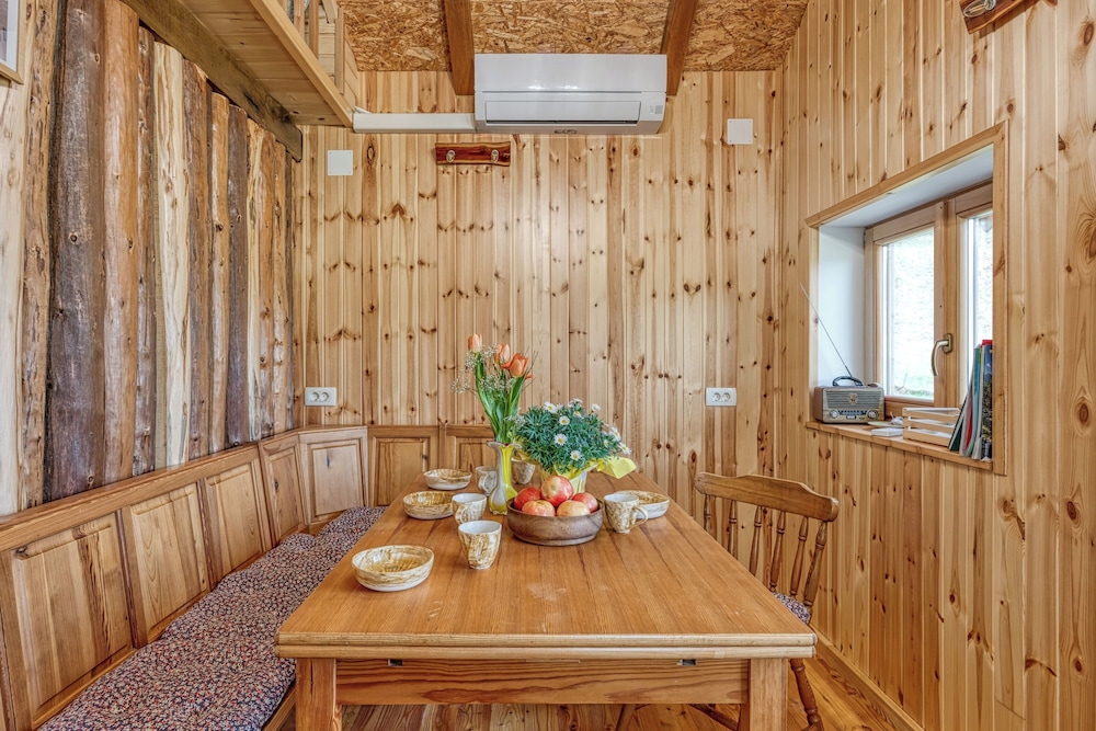 Enchanted Cosy Chalet Kalanka