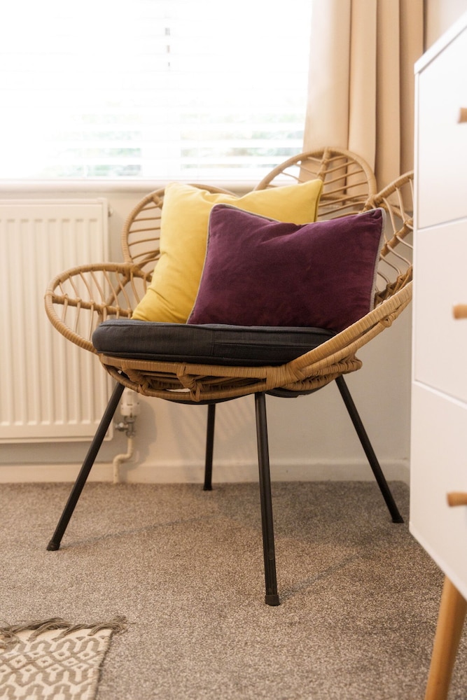 Modern & Stylish 1 bed Flat in Bristol view 3