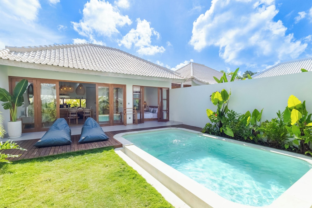 Villa Sylvia by Pertama Management