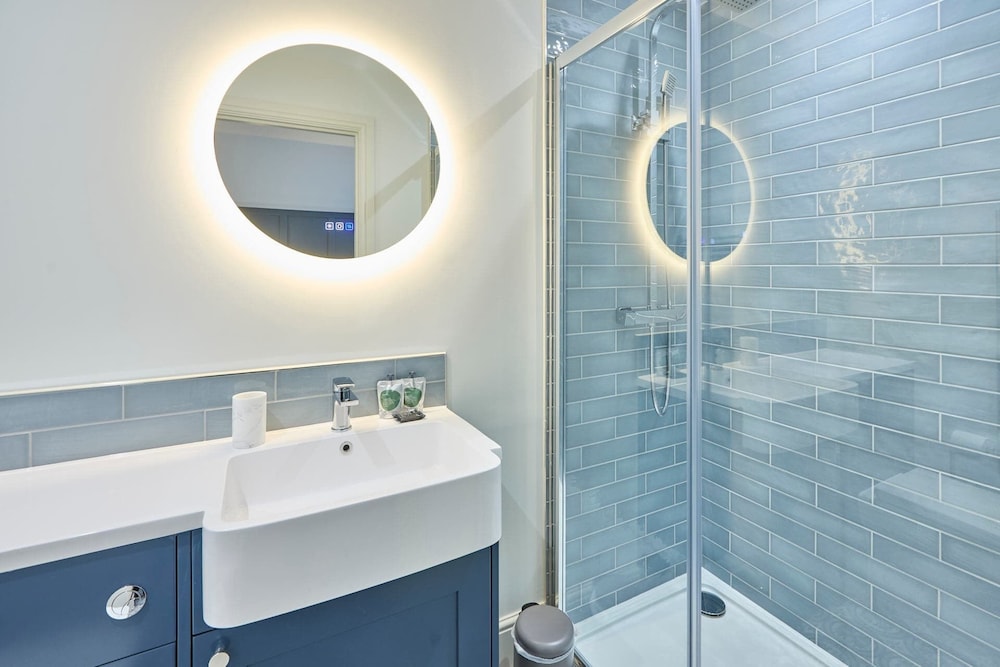 The Host Stay The Langley Hotel Apartment 2